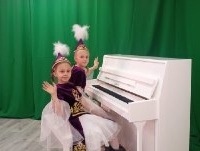 Фортепианный дуэт "Гармония". Таранова Вероника и Королёва Екатерина